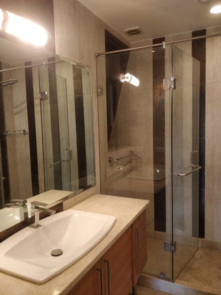 Bedroom, defence colony 4 Bedroom 3200 Sq.Ft. Apartment In Defence Colony Delhi 10775202