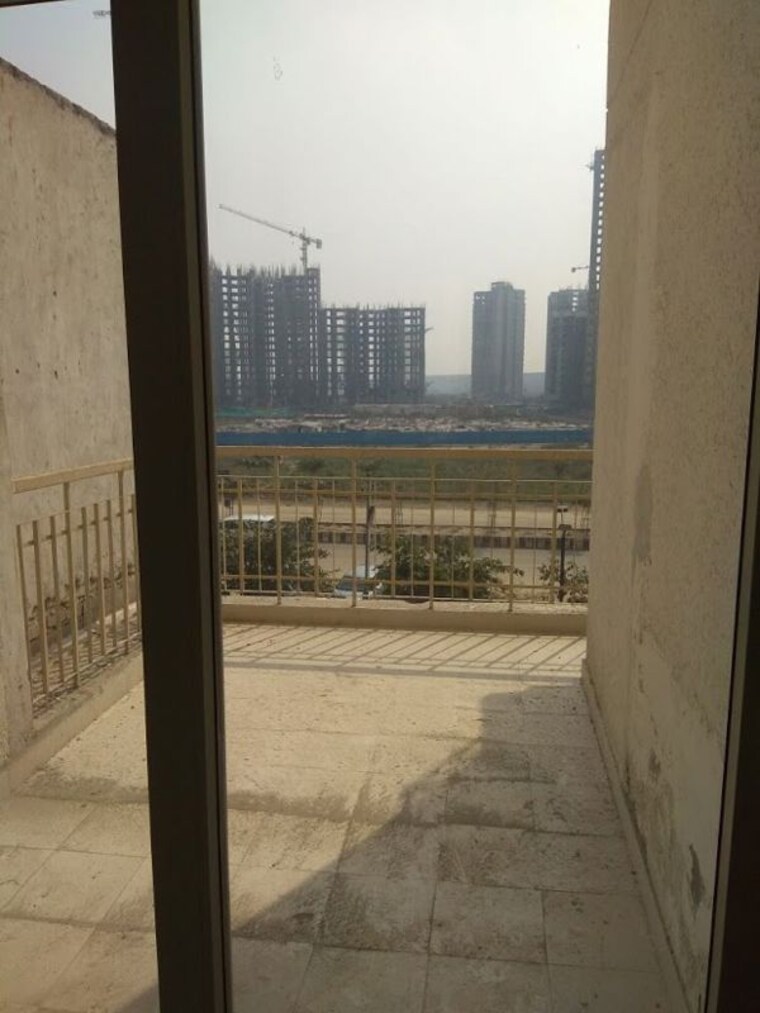 Balcony, sector 4 greater noida 2 Bedroom 1100 Sq.Ft. Apartment In Sector 4 Greater Noida Greater Noida 10775174