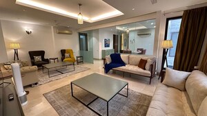 Living Room in 3.5 BHK Apartment at Defence Colony – for Rent