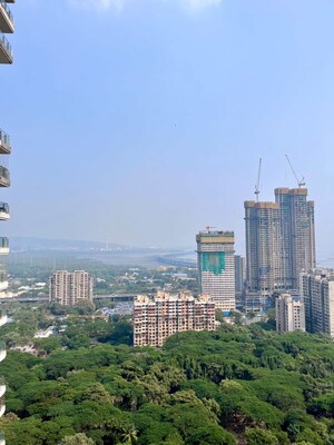 5 BHK Apartment For Rent in L&T Crescent Bay T2, Parel