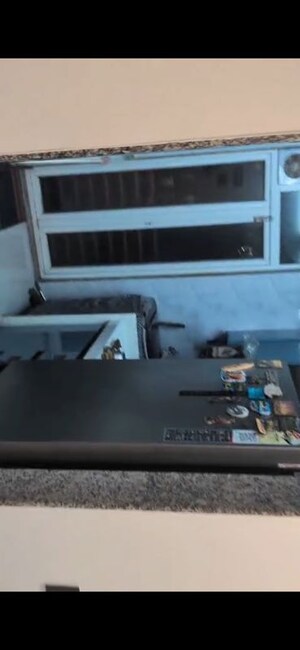 Furnished Amenities in 2 BHK Apartment at Bandra East – for Rent