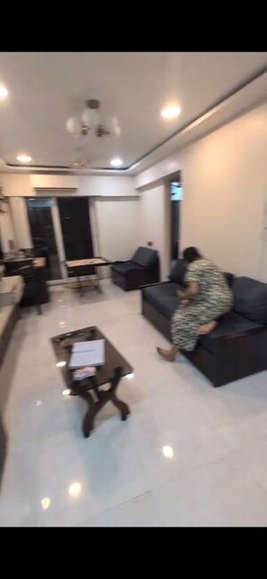 Team Area in 2 BHK Apartment at Bandra East – for Rent