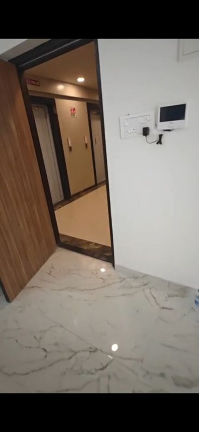 Room, bandra east 2 Bedroom 750 Sq.Ft. Apartment In Bandra East Mumbai 10775258