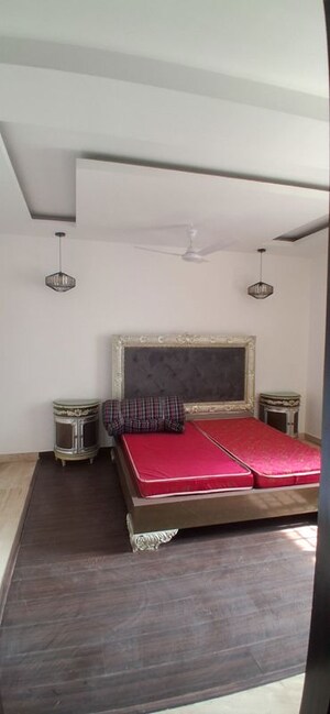 Furnished Amenities in 3 BHK Builder Floor at Sector 48 – for Rent