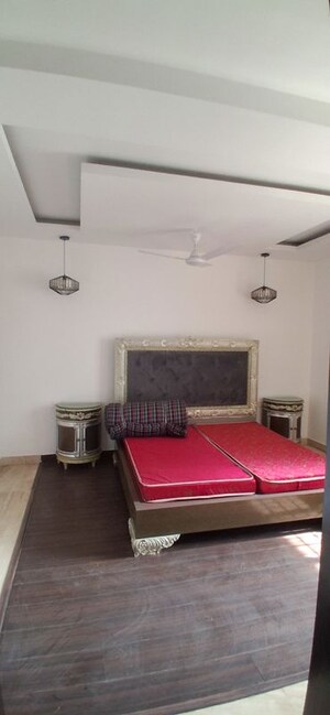 Furnished Amenities in 3 BHK Builder Floor at Sector 48 – for Rent