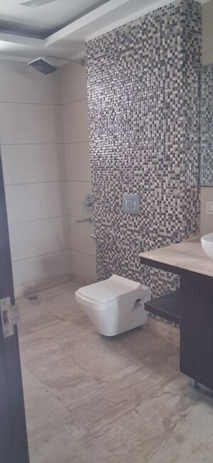 Bathroom in 3 BHK Builder Floor at Sector 48 – for Rent