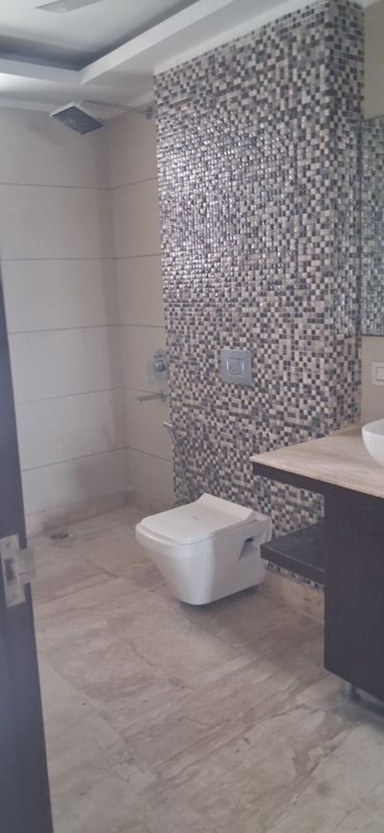Bathroom, sector 48 3 Bedroom 2300 Sq.Ft. Builder Floor In Sector 48 Gurgaon 10775259