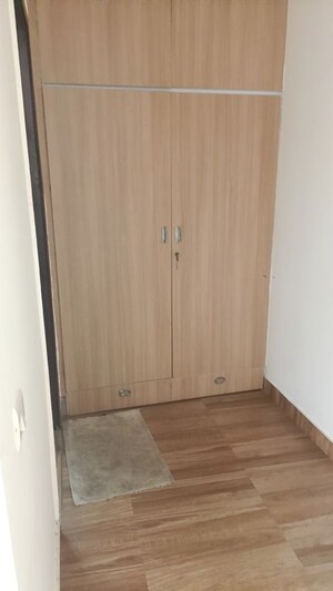 Room in 3 BHK Apartment at Tulip Violet, Sector 69 – for Rent
