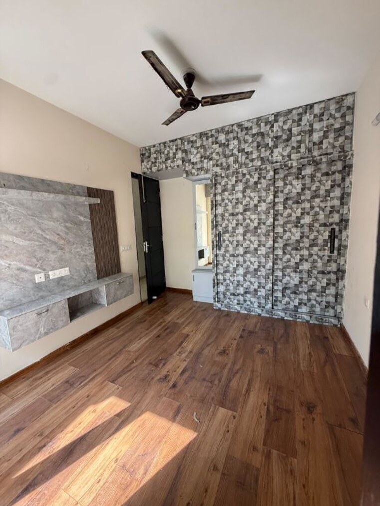 Bedroom, signature-global-park-4-and-5 2.5 Bedroom 1120 Sq.Ft. Builder Floor In Sohna Sector 36 Gurgaon 10775284