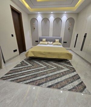 Bedroom in 3 BHK Builder Floor at Sector 57 – for Rent