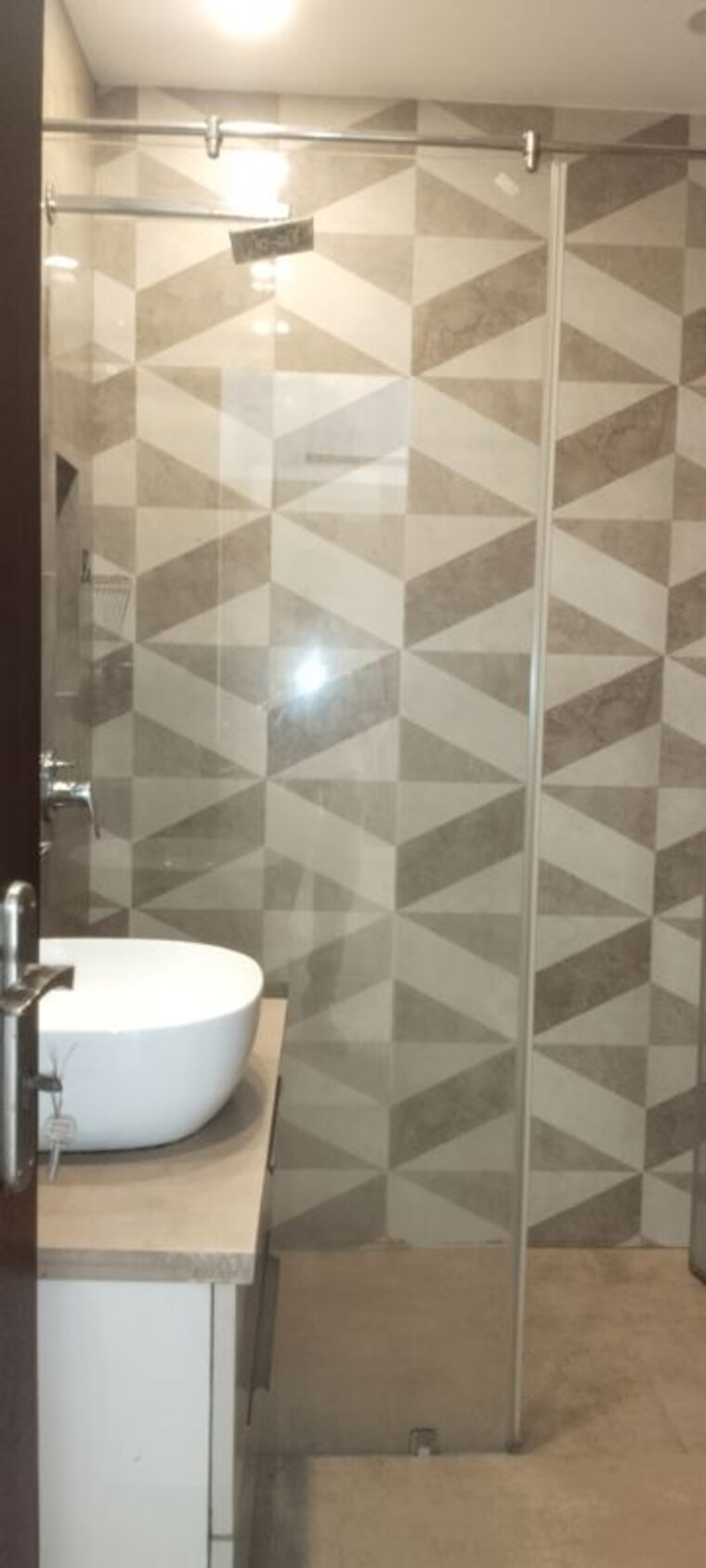 Bathroom, jasola 3 Bedroom 3000 Sq.Ft. Builder Floor In Jasola Delhi 10775317