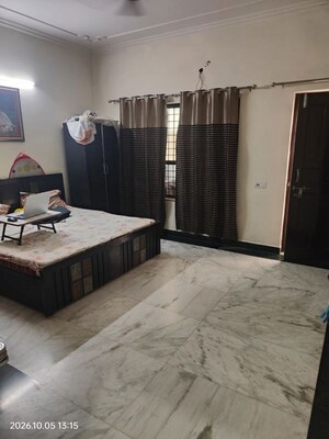 Bedroom in 3 BHK Builder Floor at Sector 45 – for Rent