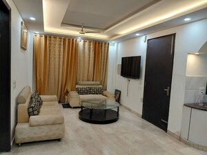 Living Room in 3 BHK Builder Floor at Sector 52 – for Rent