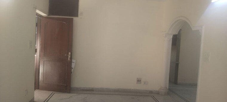 Room, sarita vihar 3 Bedroom 1800 Sq.Ft. Apartment In Sarita Vihar Delhi 10775328
