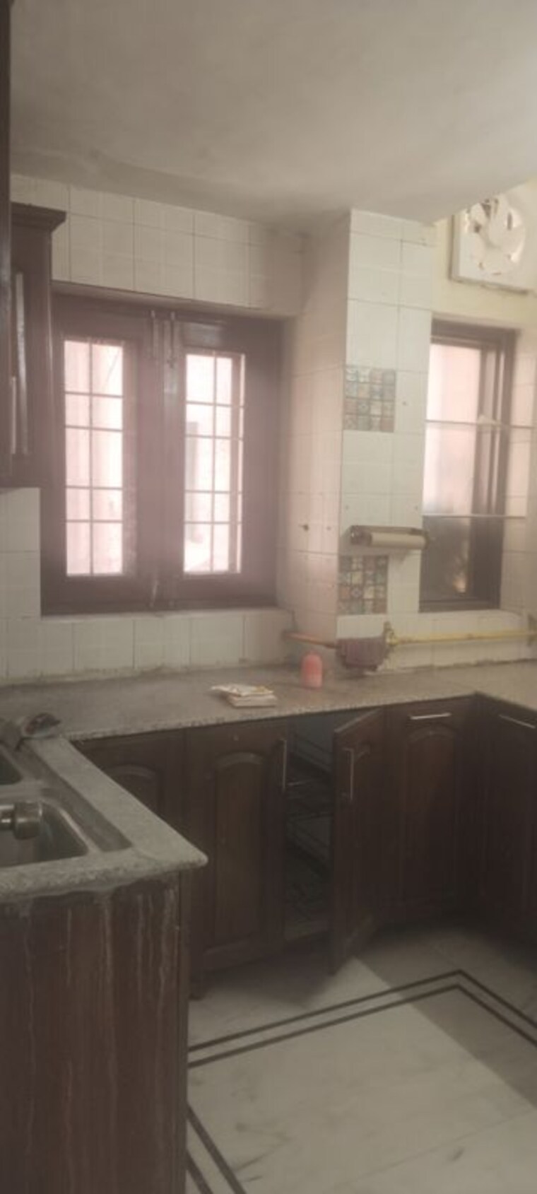 Kitchen, sarita vihar 3 Bedroom 1800 Sq.Ft. Apartment In Sarita Vihar Delhi 10775328