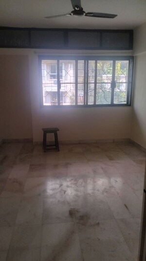 Room in 3 BHK Apartment at Sunshree Woods, Nibm Road – for Rent