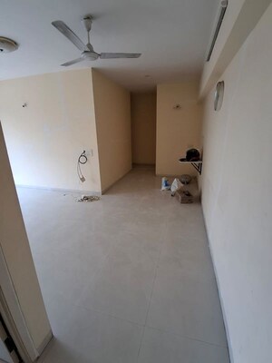 Living Room in 2 BHK Apartment at Chembur – for Rent