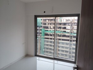 Room in 2 BHK Apartment at Avant Heritage, Jogeshwari East – for Rent