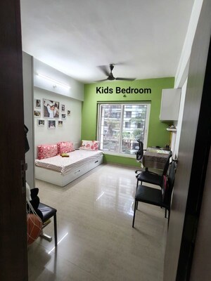 Team Area in 2 BHK Apartment at Park Express, Baner – for Rent