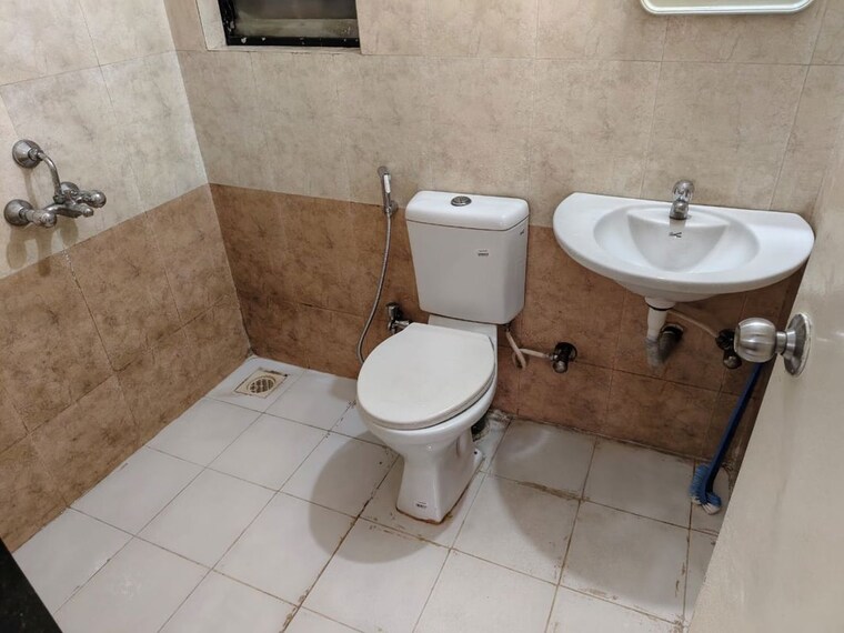 Bathroom, nagpal-meadows-habitat 2 Bedroom 1067 Sq.Ft. Apartment In Pashan Pune 10775410