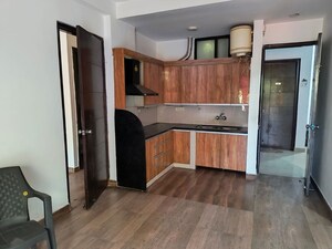 Kitchen in 2 BHK Builder Floor at Sector 43 – for Rent