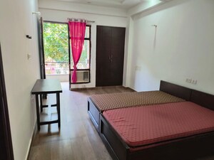 Bedroom in 2 BHK Builder Floor at Sector 43 – for Rent