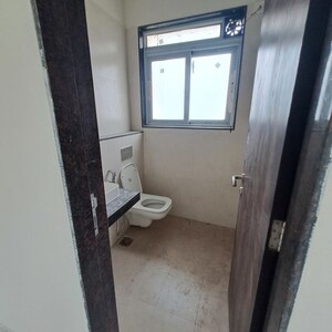 Furnished Amenities in 3 BHK Apartment at Sheth Vasant Lawns, Laxmi Nagar – for Rent