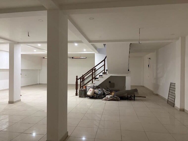  Parking, aerocity 5 Bedroom 300 Sq.Yd. Independent House In Aerocity Mohali 10775416