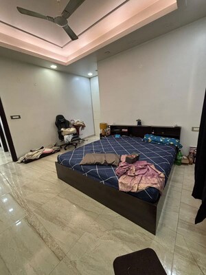 Bedroom in 2 BHK Builder Floor at Sector 57 – for Rent