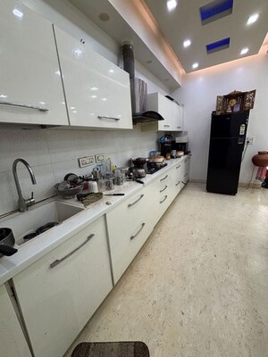 Kitchen in 2 BHK Builder Floor at Sector 57 – for Rent