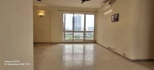 Room in 3 BHK Apartment at Unitech Escape, Sector 50 – for Rent