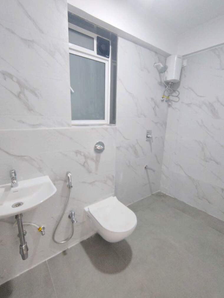 Bathroom, rockline-the-meridian-towers 2 Bedroom 600 Sq.Ft. Apartment In Ghatkopar West Mumbai 10775418
