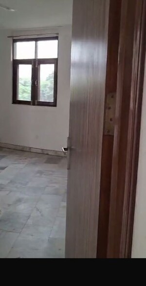 3 BHK Builder Floor For Rent in East Of Kailash