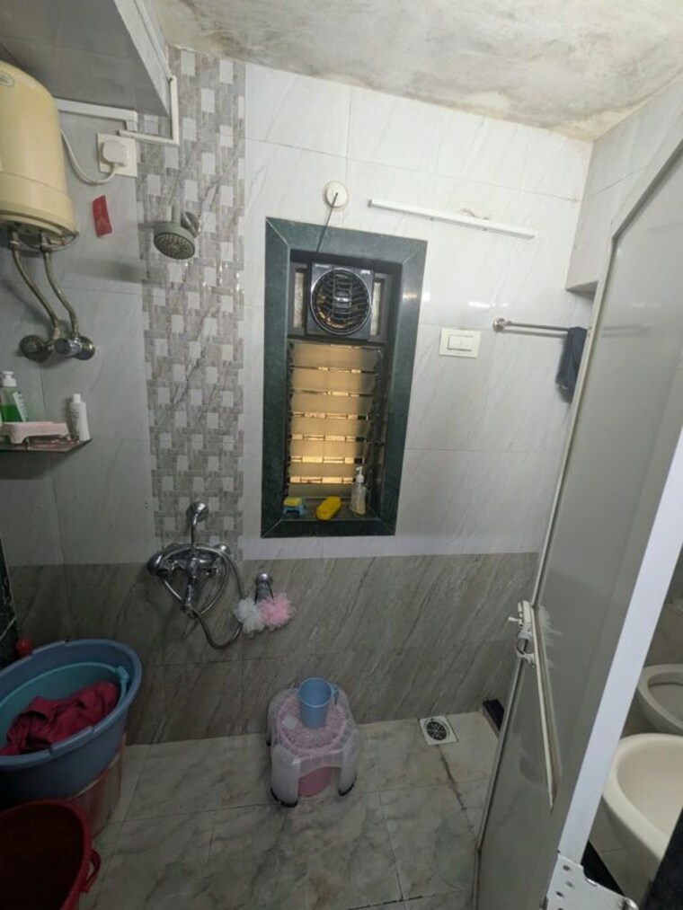 Bathroom, gokuldham-complex 2 Bedroom 1000 Sq.Ft. Apartment In Goregaon East Mumbai 10775479