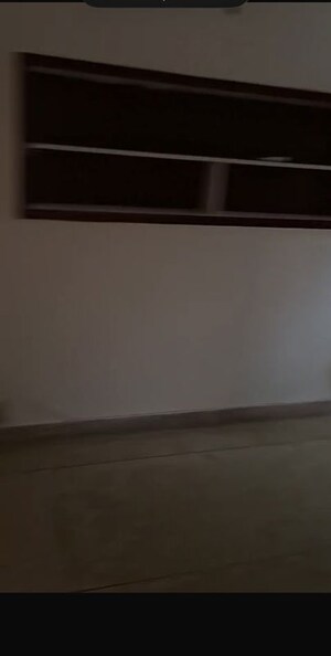 Room in 3 BHK Builder Floor at Greater Kailash – for Rent