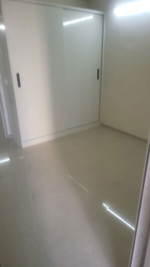 Room in 3 BHK Apartment at Conscient Habitat 102, Sector 102 – for Rent