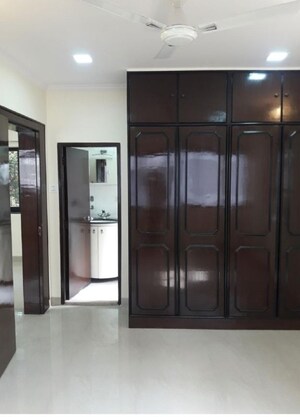 2 BHK Apartment For Rent in Bandra West