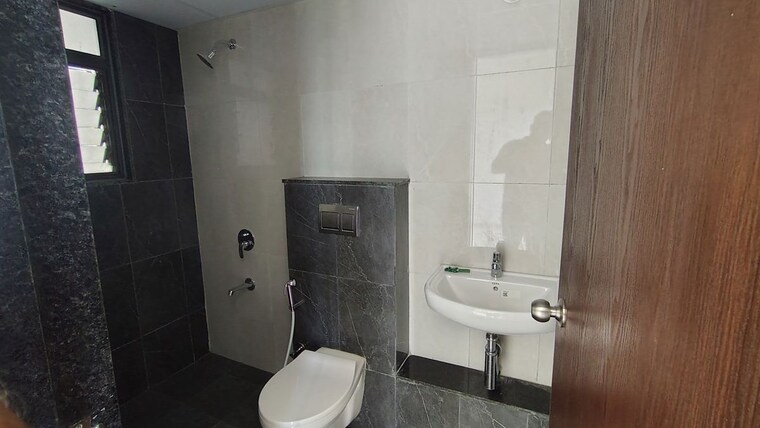 Bathroom, shapoorji-pallonji-joyville-hadapsar-annexe 2.5 Bedroom 815 Sq.Ft. Apartment In Hadapsar Pune 10775528