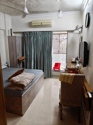Bedroom in 2 BHK Apartment at Bandra West – for Rent