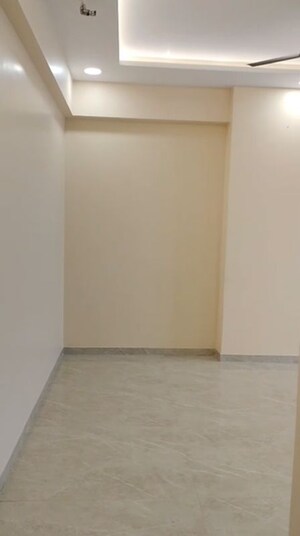 Bedroom in 2 BHK Apartment at Chembur – for Rent