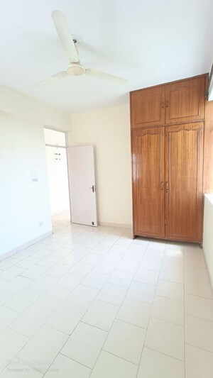 Room in 1 BHK Apartment at Maple Heights, Sector 43 – for Rent