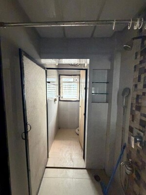 Washroom in 2 BHK Apartment at Santacruz West – for Rent
