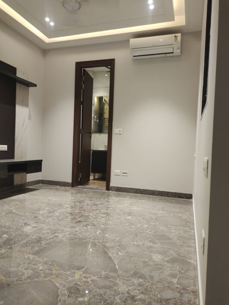 undefined, east of kailash 3 Bedroom 2000 Sq.Ft. Builder Floor In East Of Kailash Delhi 10775569