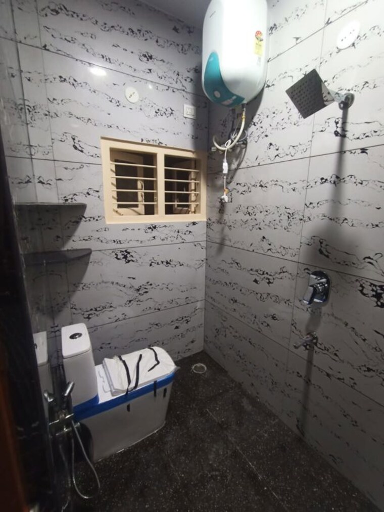 Attached Bathroom, hebbal 6 Bedroom 1200 Sq.Ft. Independent House In Hebbal Bangalore 10775639
