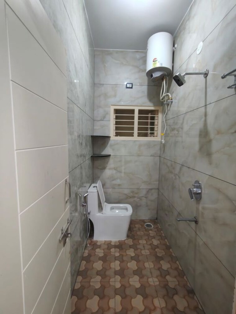 Bathroom, hebbal 6 Bedroom 1200 Sq.Ft. Independent House In Hebbal Bangalore 10775639