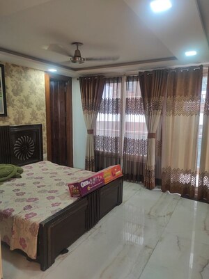 Bedroom in 4 BHK Builder Floor at Sector 56 – for Rent