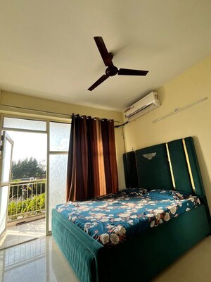 2 BHK Apartment For Rent in Pyramid Heights, Sector 85