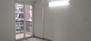 Room in 2.5 BHK Apartment at Sector 107 – for Rent