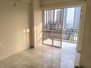 Room in 2 BHK Apartment at Pyramid Heights, Sector 85 – for Rent