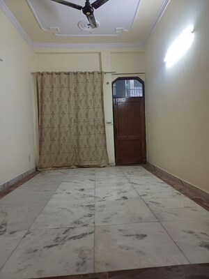 3 BHK Builder Floor For Rent in Laxmi Nagar